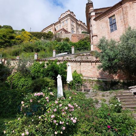 Il Giardino Di Olivia Appartement Guarene Buitenkant foto