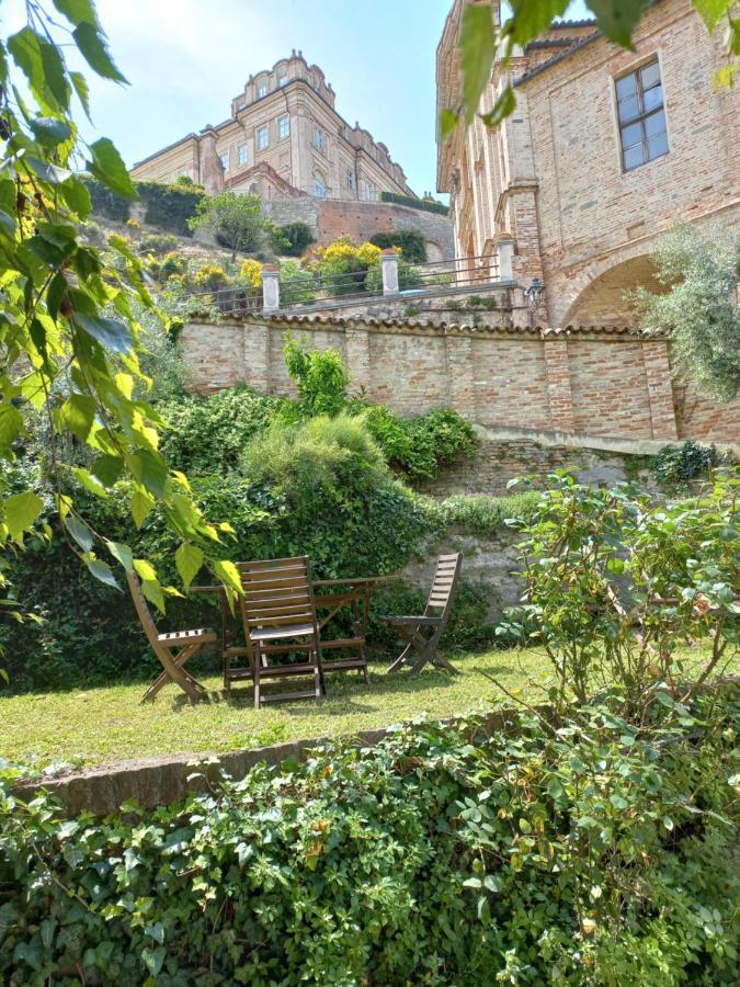 Il Giardino Di Olivia Appartement Guarene Buitenkant foto