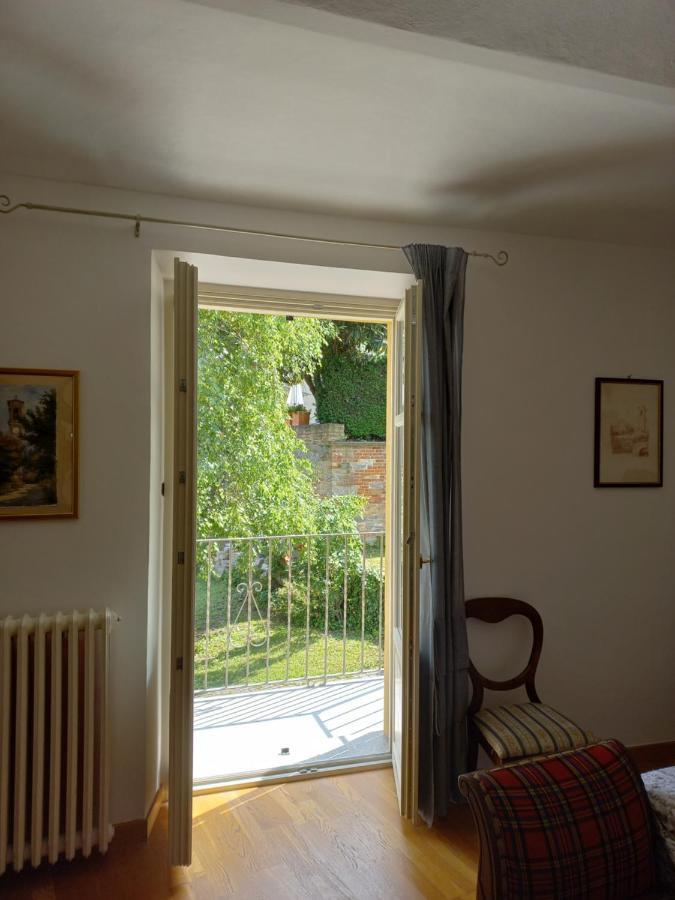 Il Giardino Di Olivia Appartement Guarene Buitenkant foto