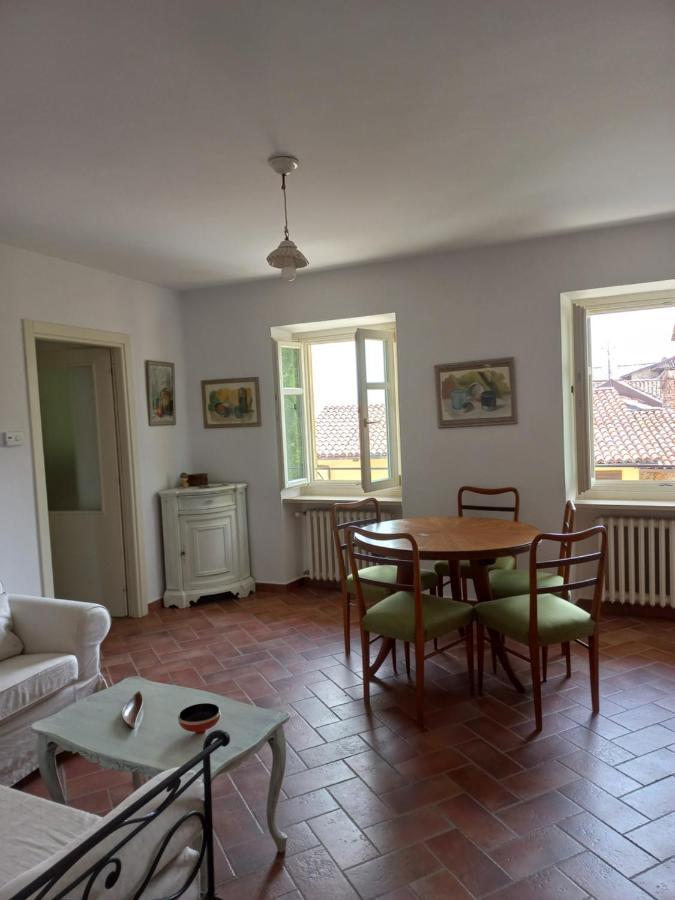 Il Giardino Di Olivia Appartement Guarene Buitenkant foto