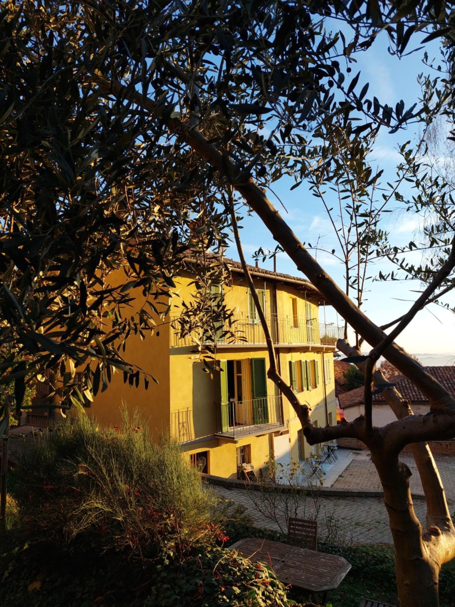 Il Giardino Di Olivia Appartement Guarene Buitenkant foto